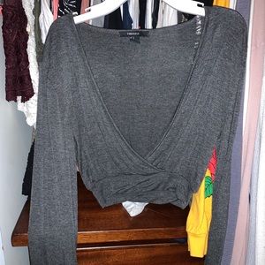 Forever 21 surplice gray long sleeve crop top